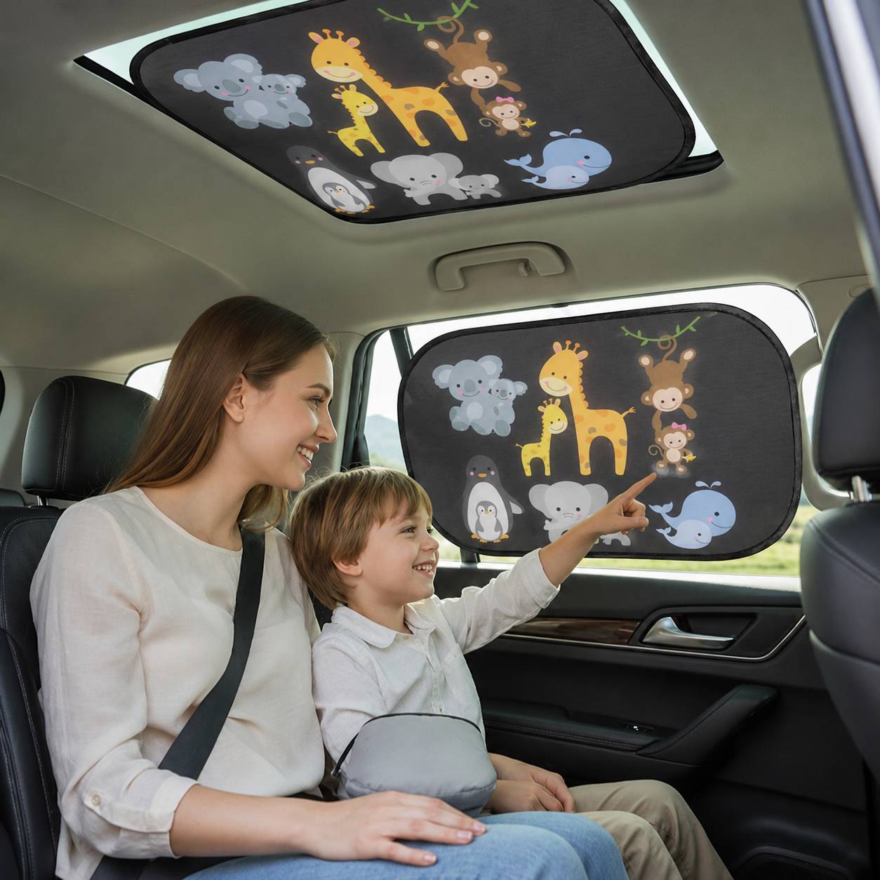 Pare soleil voiture bébé avec motif girafe safari protégeant les vitres latérales et le toit panoramique