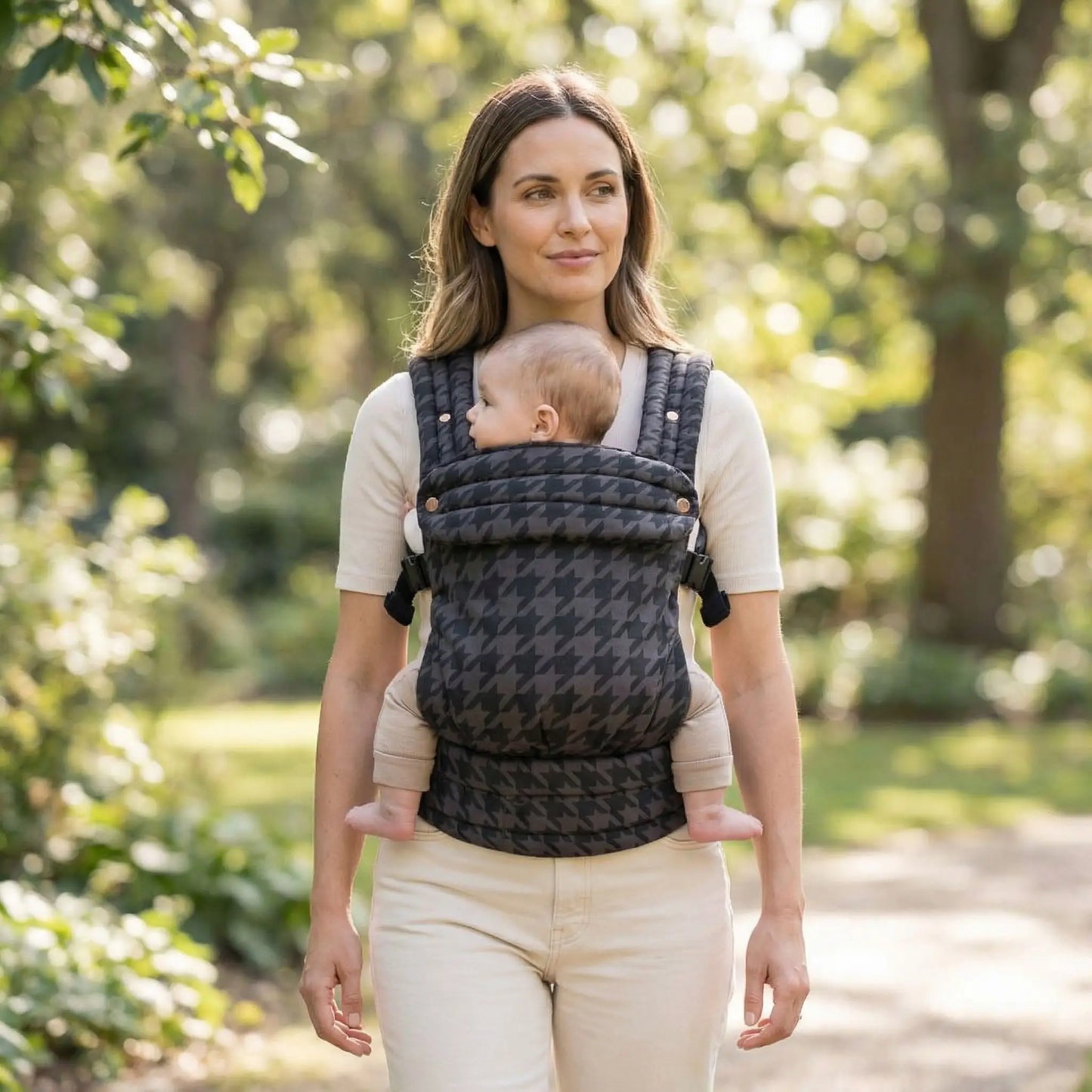 porte bebe ergonomique evolutif portage face au parent maintien physiologique