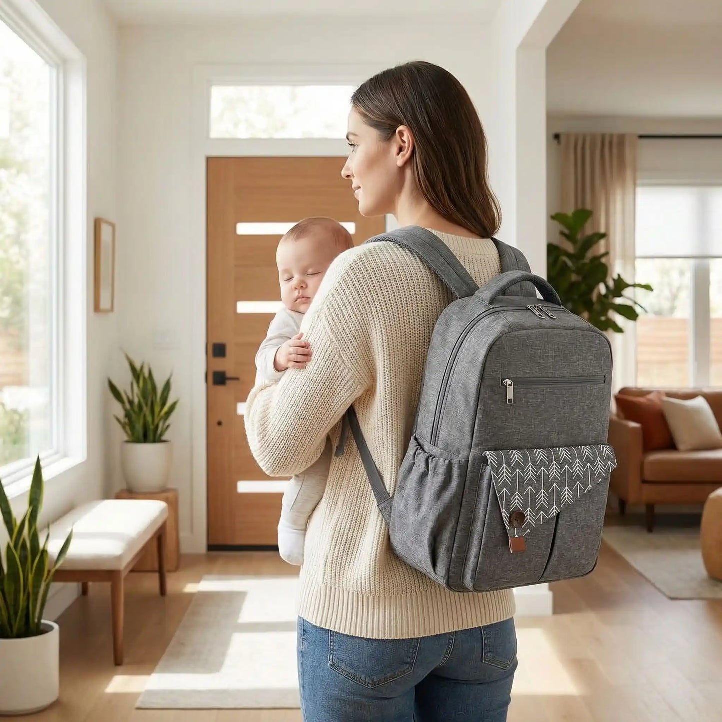 Sac a dos a langer bebe couleur gris porte au dos avant sortie