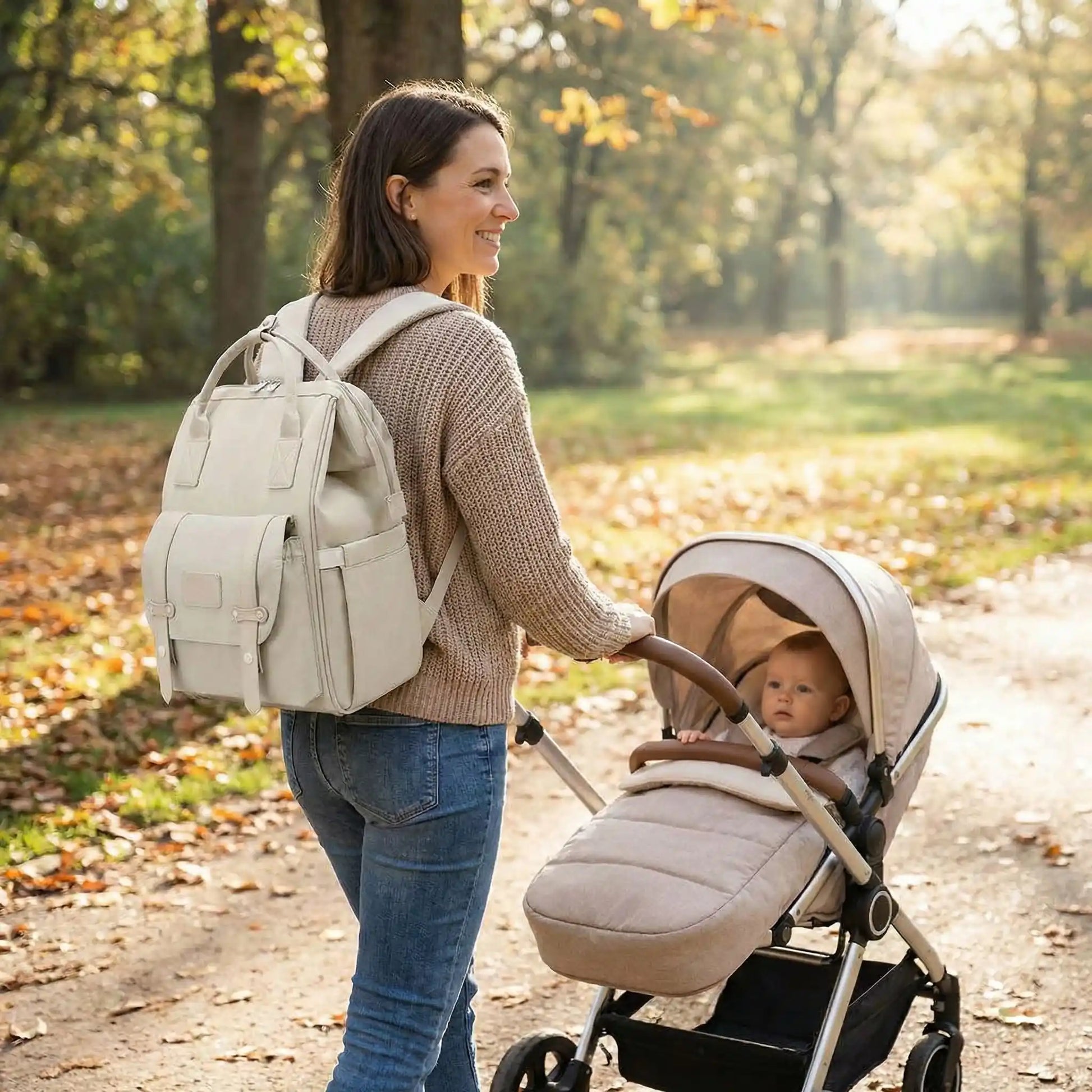 Sac a langer elegant grande capacite couleur creme chic et pratique pour un usage quotidien