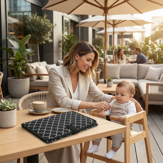 tapis a langer nomade geometrique noir impermeable pliable design moderne